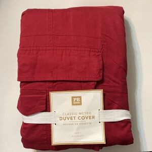 POTTERY BARN TEEN CLASSIC METRO TWIN DUVET COVER, RED w/2 CARGO POCKETS NWT